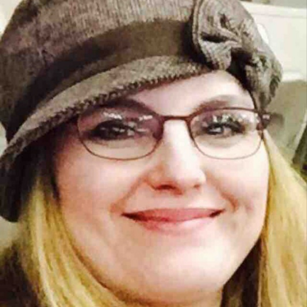 Meet your Posher, Desirae